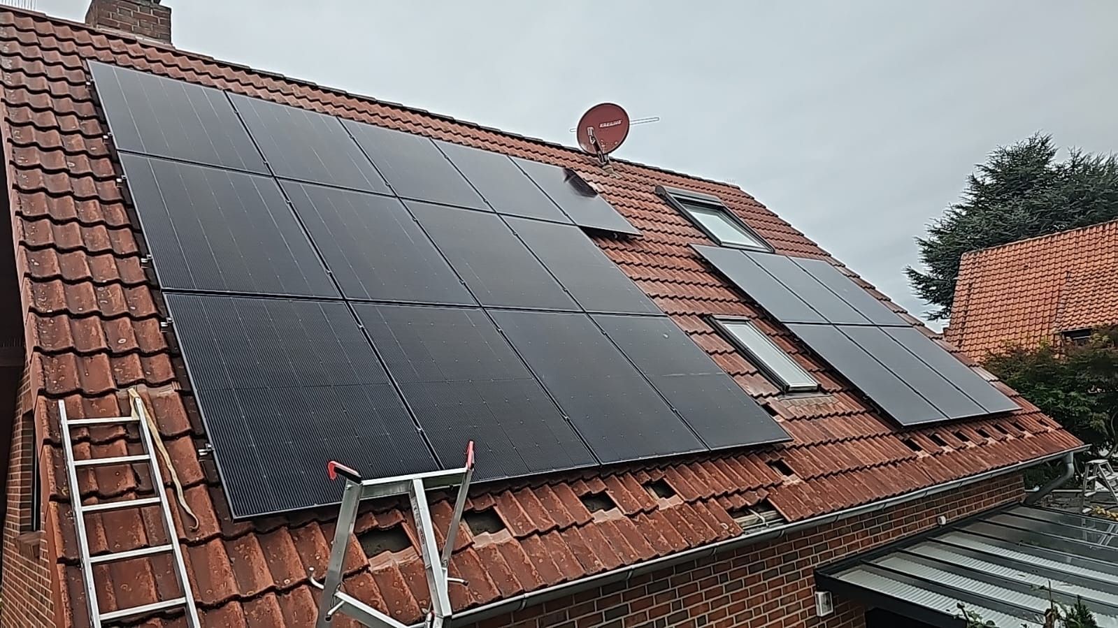 Flachdach in Oerlinghausen 24,5 kWp und 14 kWh